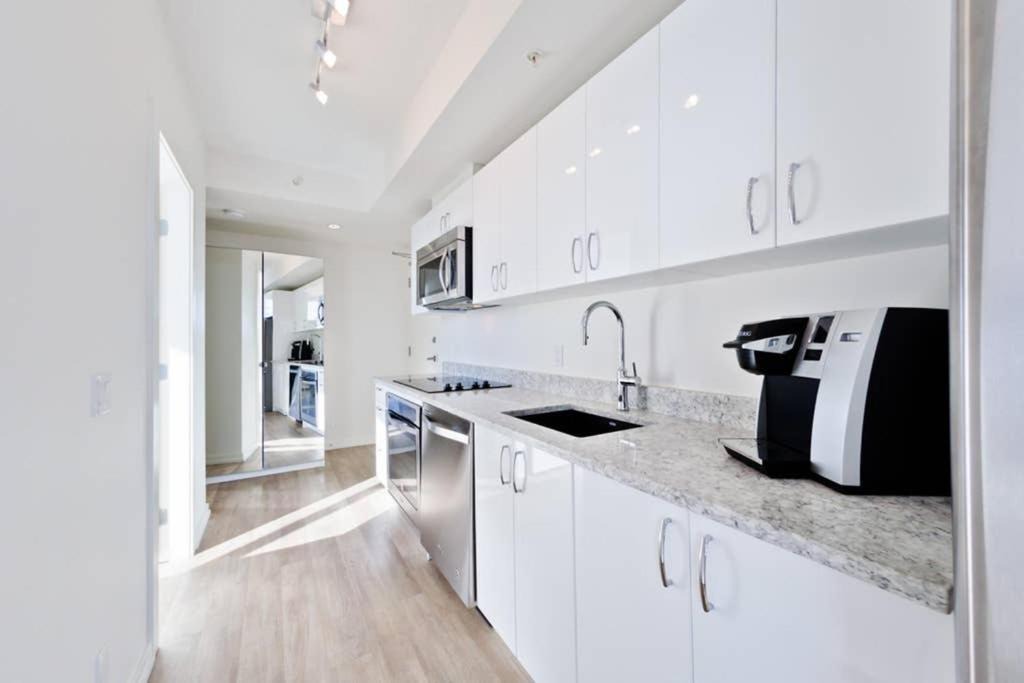 East Village Apartment | Calgary SE 4 St Apartment