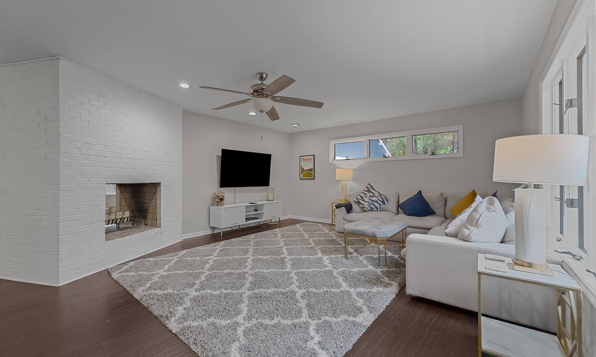 Pinehurst House | Calhoun Clubhouse - 5 Bedroom Split Level Home Near Pinehurst #6/Firepit