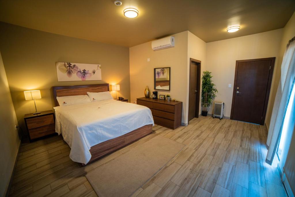Los Algodones Hotel | California Comfort & Suites