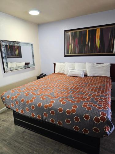 Calexico Hotel | California Suites Motel