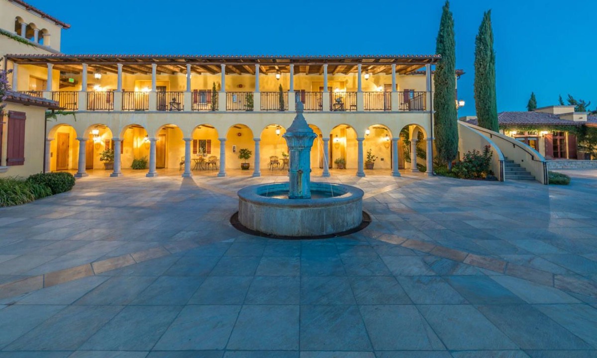 Paso Robles Bed & Breakfast | CaliPaso Winery