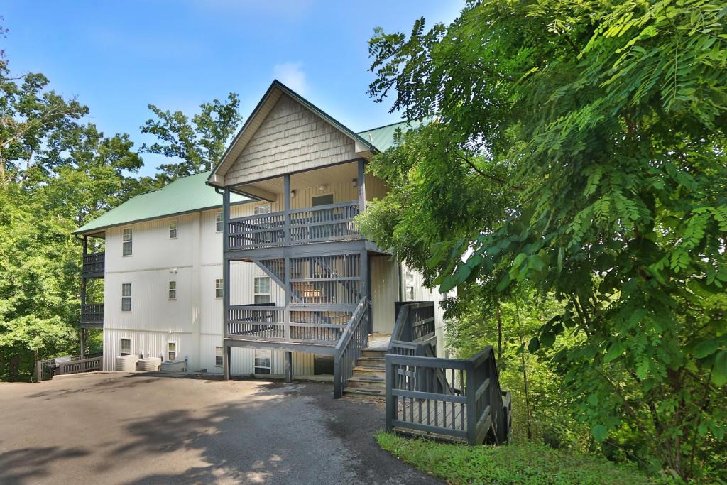 Pigeon Forge Apartment | Call this Quiet Condo home for your Mountain Retreat