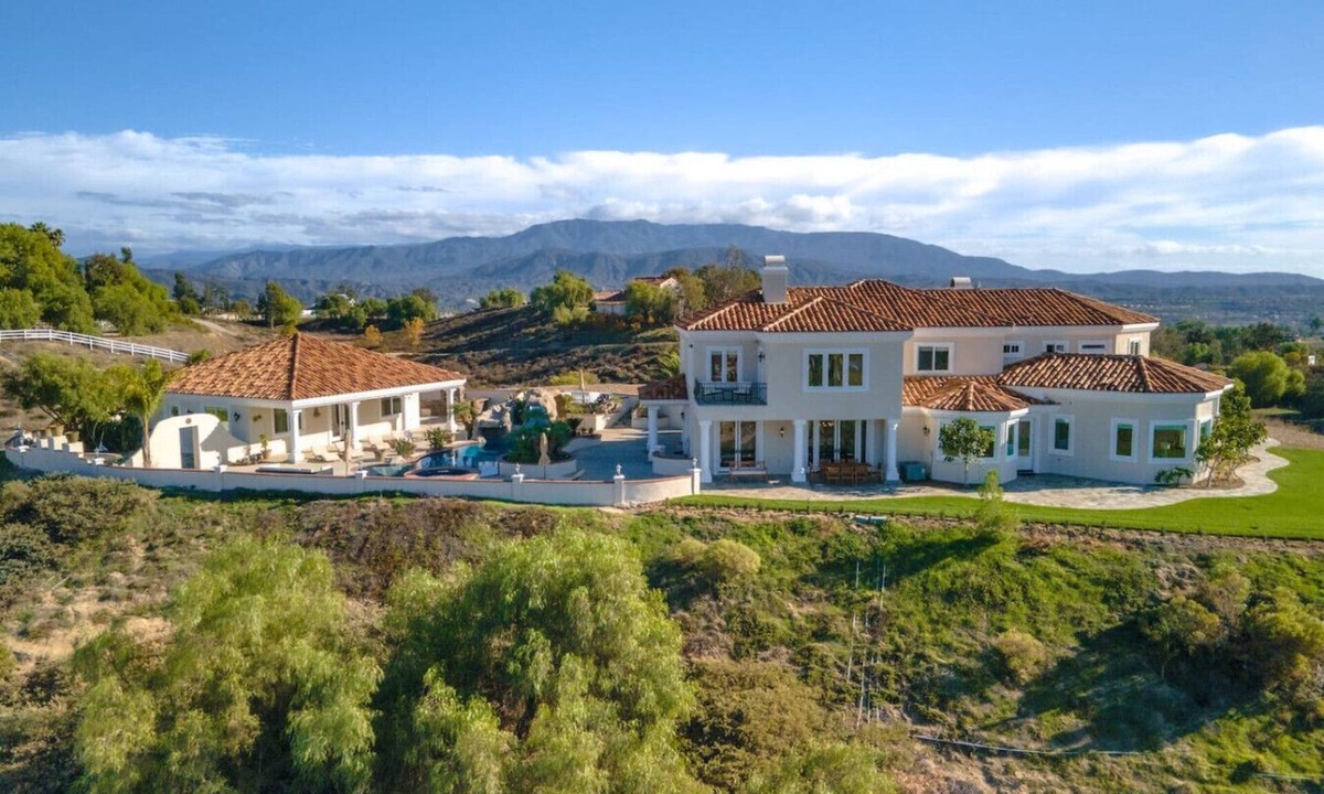 Temecula House | Calle Vista- estate with 360 view of Wine Country