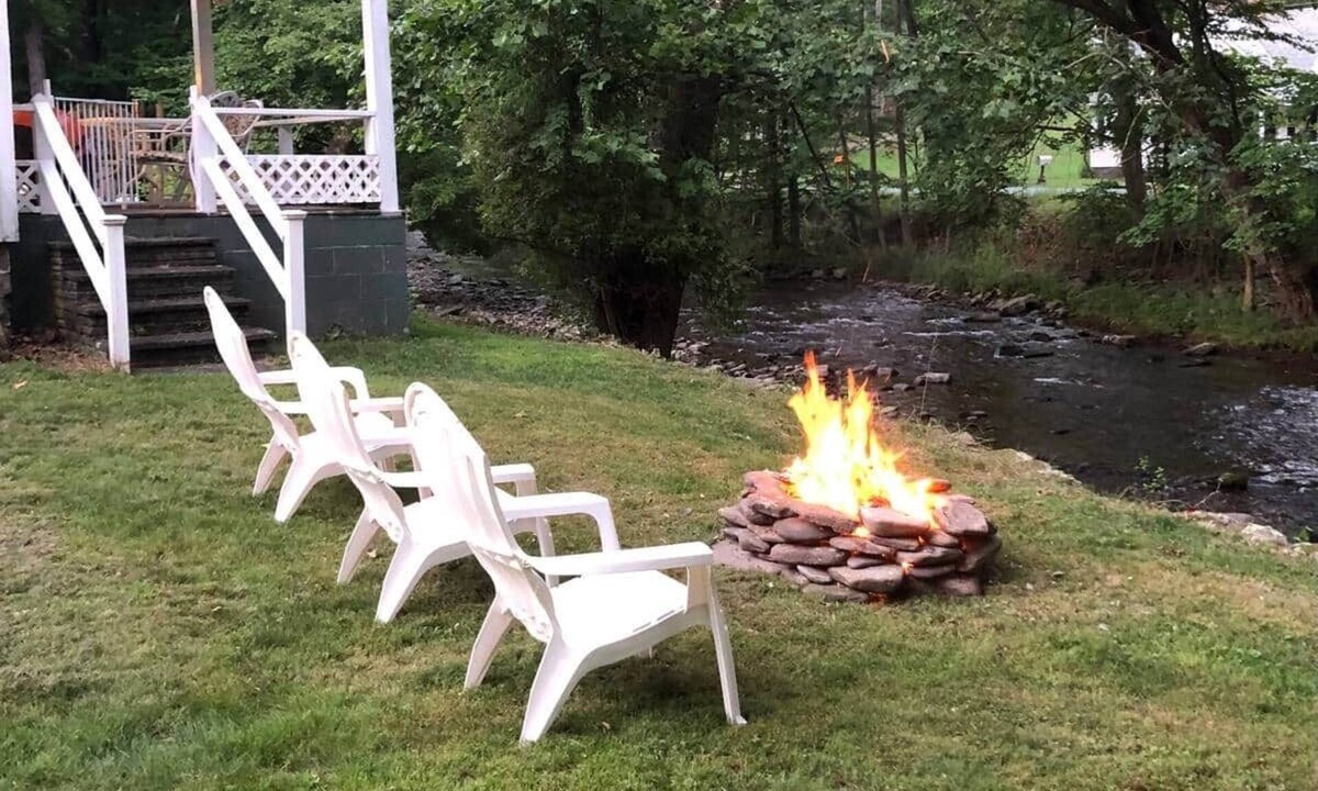 Hortonville House | Callicoon Creek Farmhouse