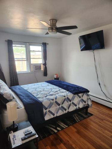 Canarsie House | Calm and collective