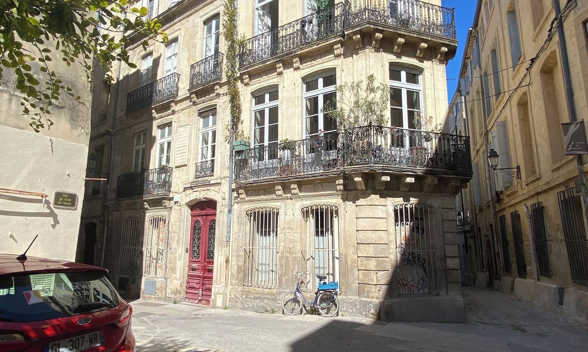 Historic Centre Apartment | Calm, central and sunny, with unobstructed view