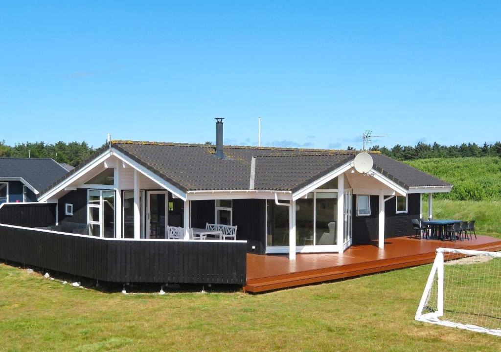 Harboore House | Calm Holiday Home in Harboore with Sauna