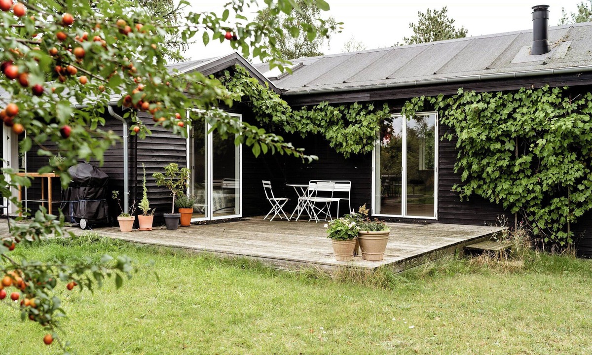 Faarevejle House | Calm settings with lovely view from the terrace