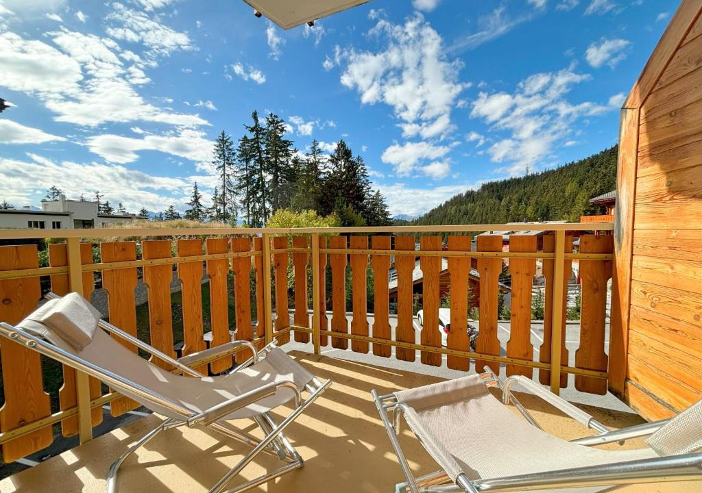 Vermala Apartment | Calm studio with balcony in Crans-Montana