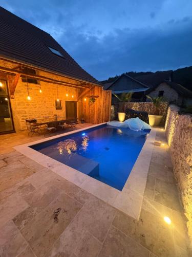 Cressin-Rochefort House | Calme maison de campagne