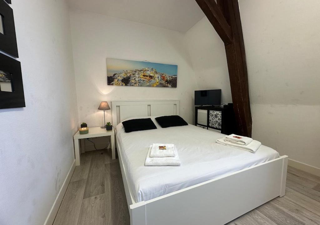 Sedan Apartment | Calvaire charmant studio rénové proche gare