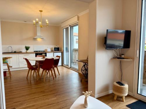 Aizenay Apartment | Calypso 3 Étoiles