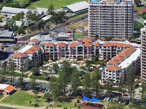 Coolangatta Apartment | Calypso Plaza Resort Unit 462