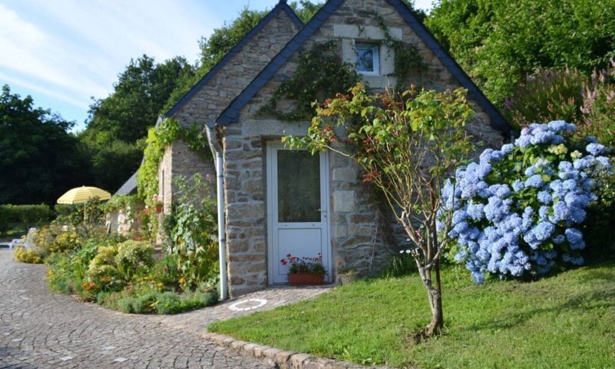 Ploumilliau House | CAM 264 in Ploumilliau