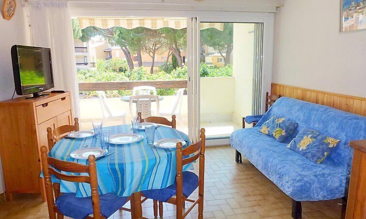 Le Grau-Du-Roi Apartment | Camargue Village by Interhome