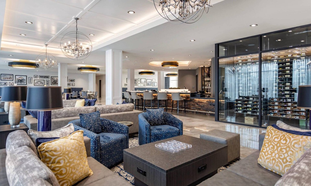 Woods Of Century Park Hotel | Cambria Hotel Austin Uptown Near The Domain