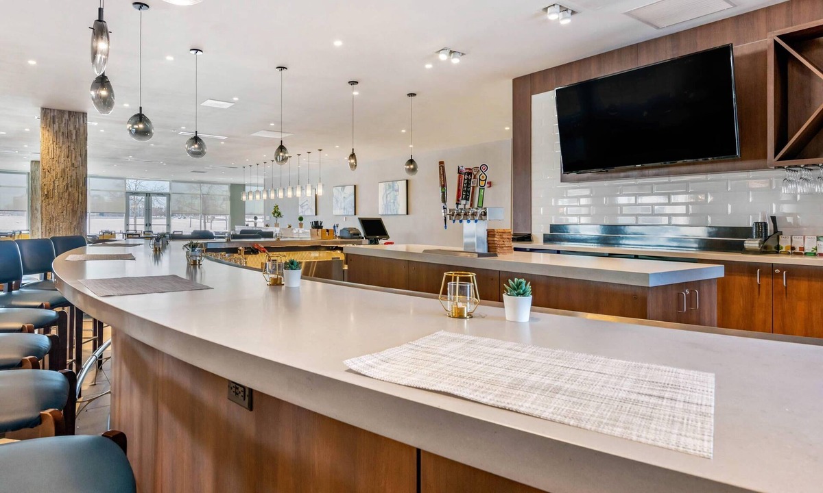 South Loop Hotel | Cambria Hotel Bloomington Mall of America Minneapolis Airport