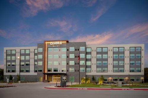 Fort Worth Hotel | Cambria Hotel Fort Worth - Medical Center