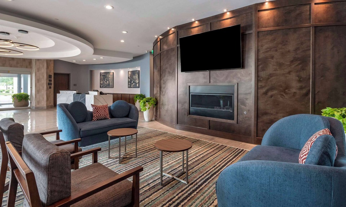 Larkwood Hotel | Cambria Hotel Nashville Airport