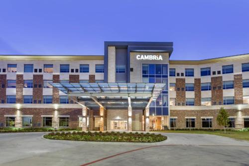 Richardson Hotel | Cambria Hotel Plano - Richardson Garland