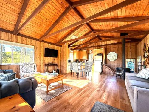 Lodge Hill House | Cambria Mountain View Retreat