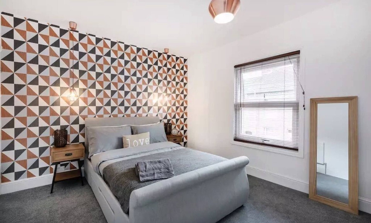 Luton House | Cambridge House - Luton