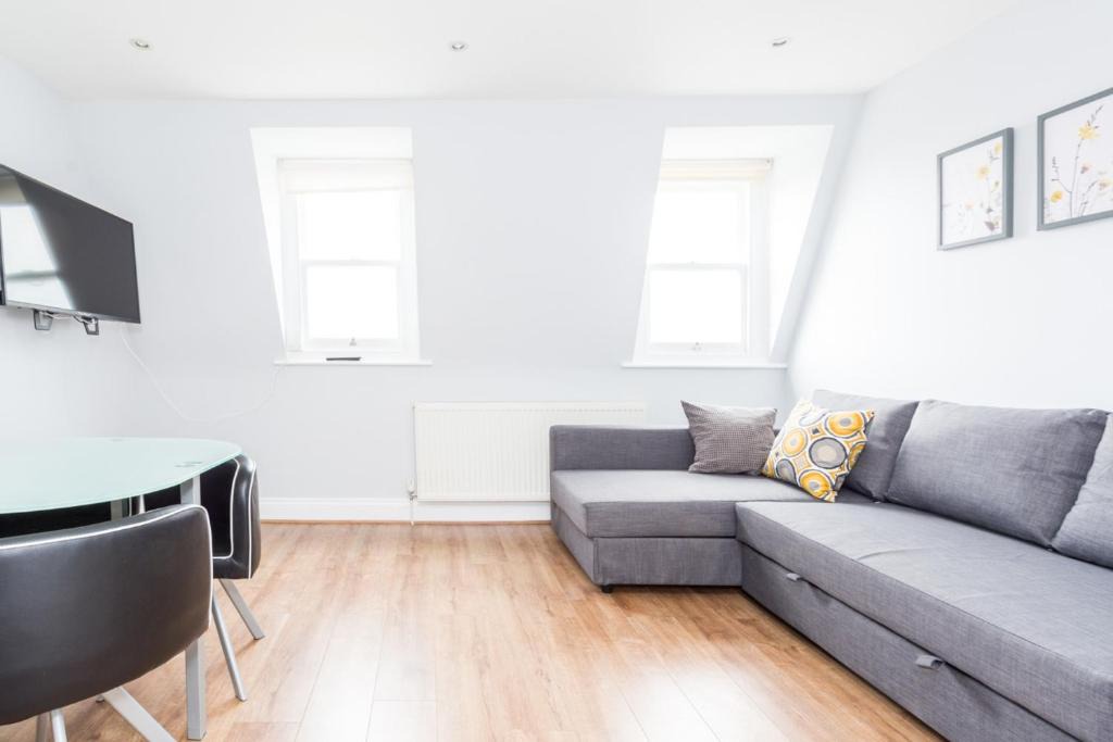 Belsize Park Apartment | Camden Apartment E/Apartment