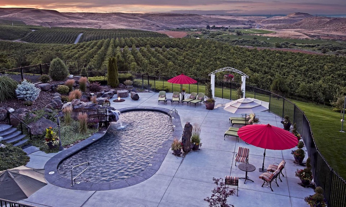 Touchet Hotel | Cameo Heights Mansion