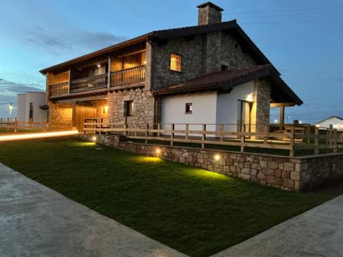 Orena Apartment | CAMINO AL MAR APARTAMENTOS -Tranquilidad en la costa-