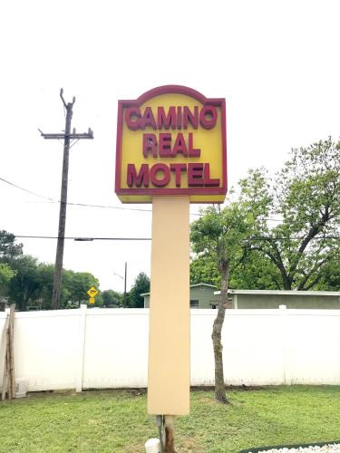 Harlandale Hotel | Camino Real Motel