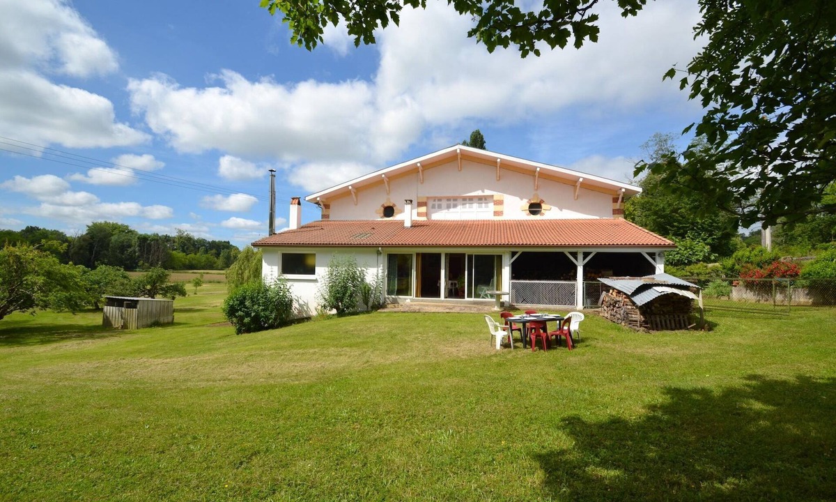 Camiran House | Camiran Escape: Wine & Calm