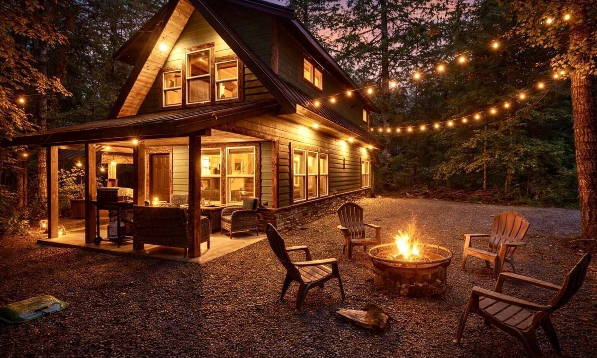 Paradise Estates Cottage | Camp 303