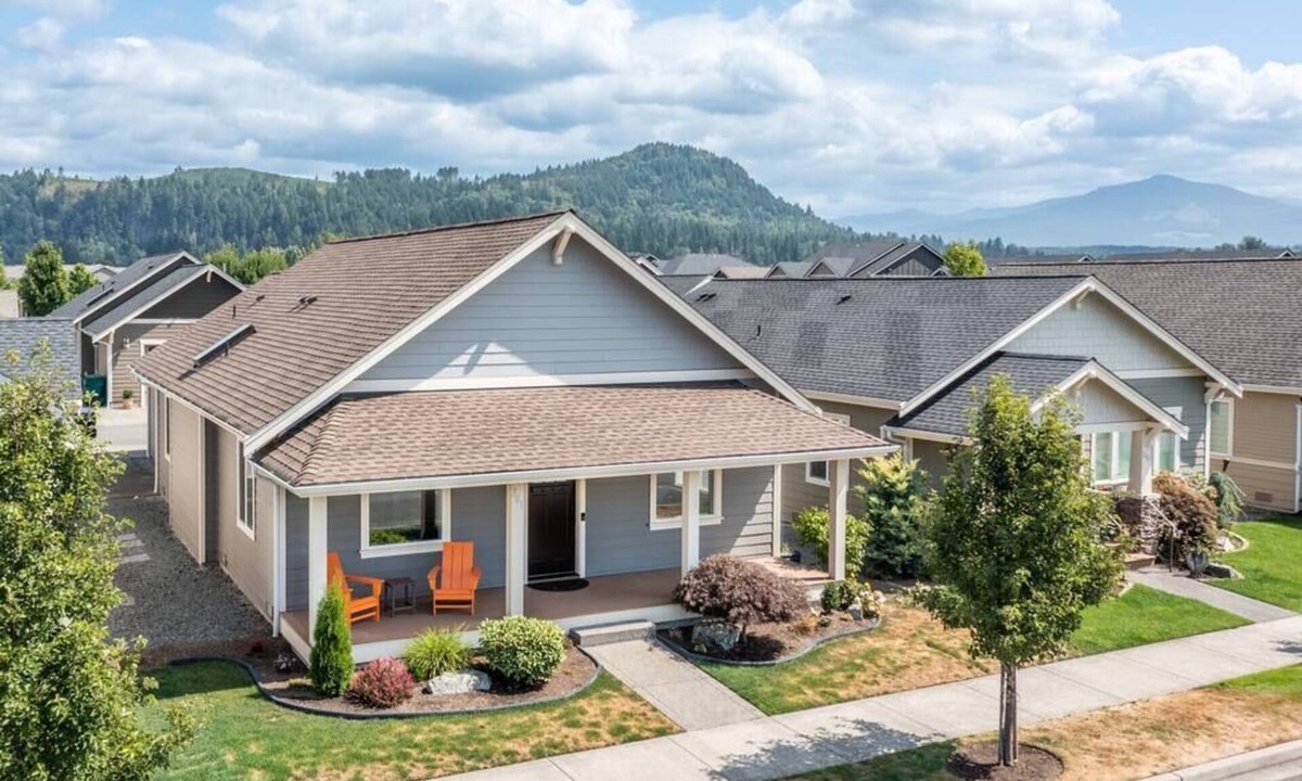 Enumclaw House | Camp Claw. Home for all your PNW adventures!