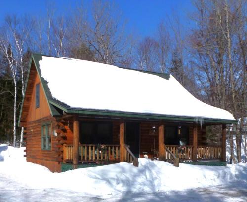 Greenville Junction House | Camp Quityerbellyachin