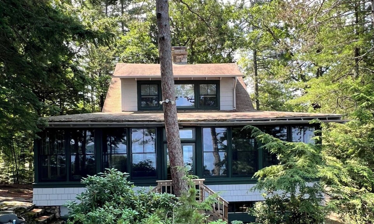 West Alton House | Camp2 on Lake Winnipesaukee