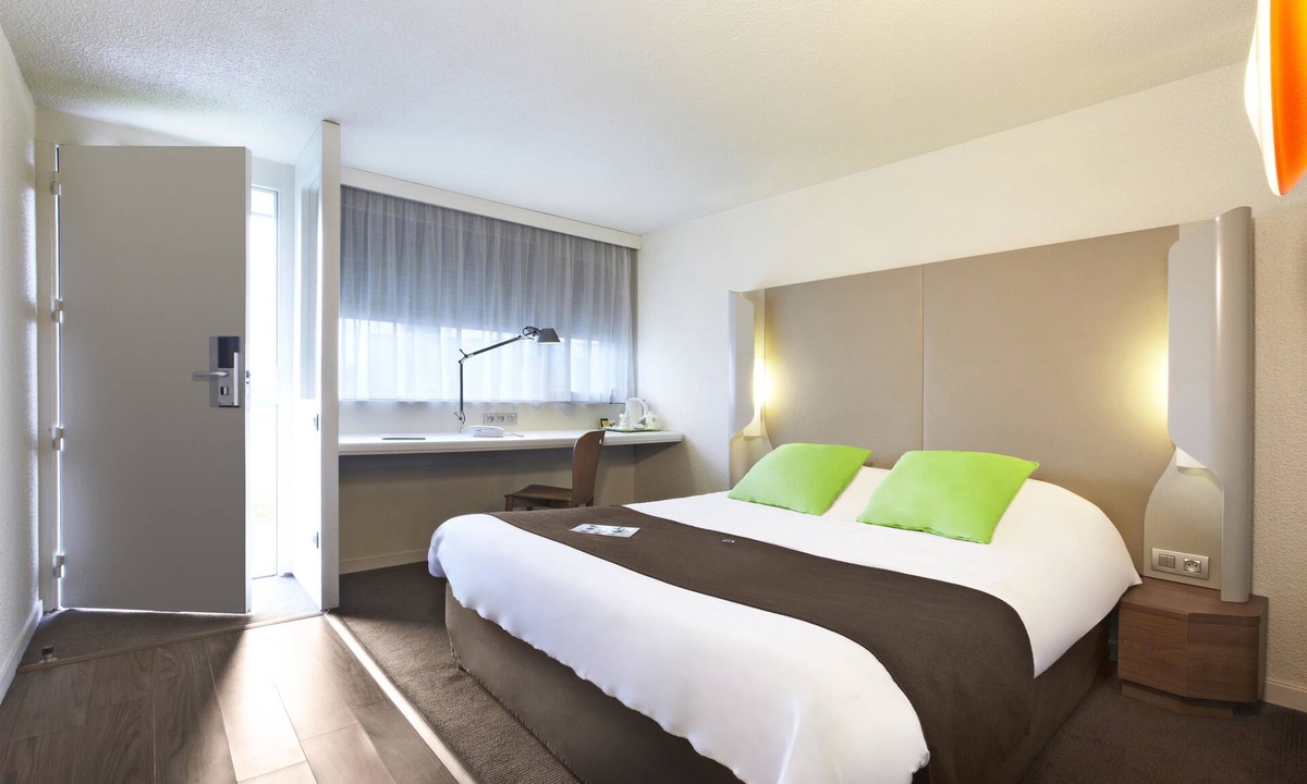 Franqueville-Saint-Pierre Hotel | Campanile Rouen Est - Franqueville Saint Pierre