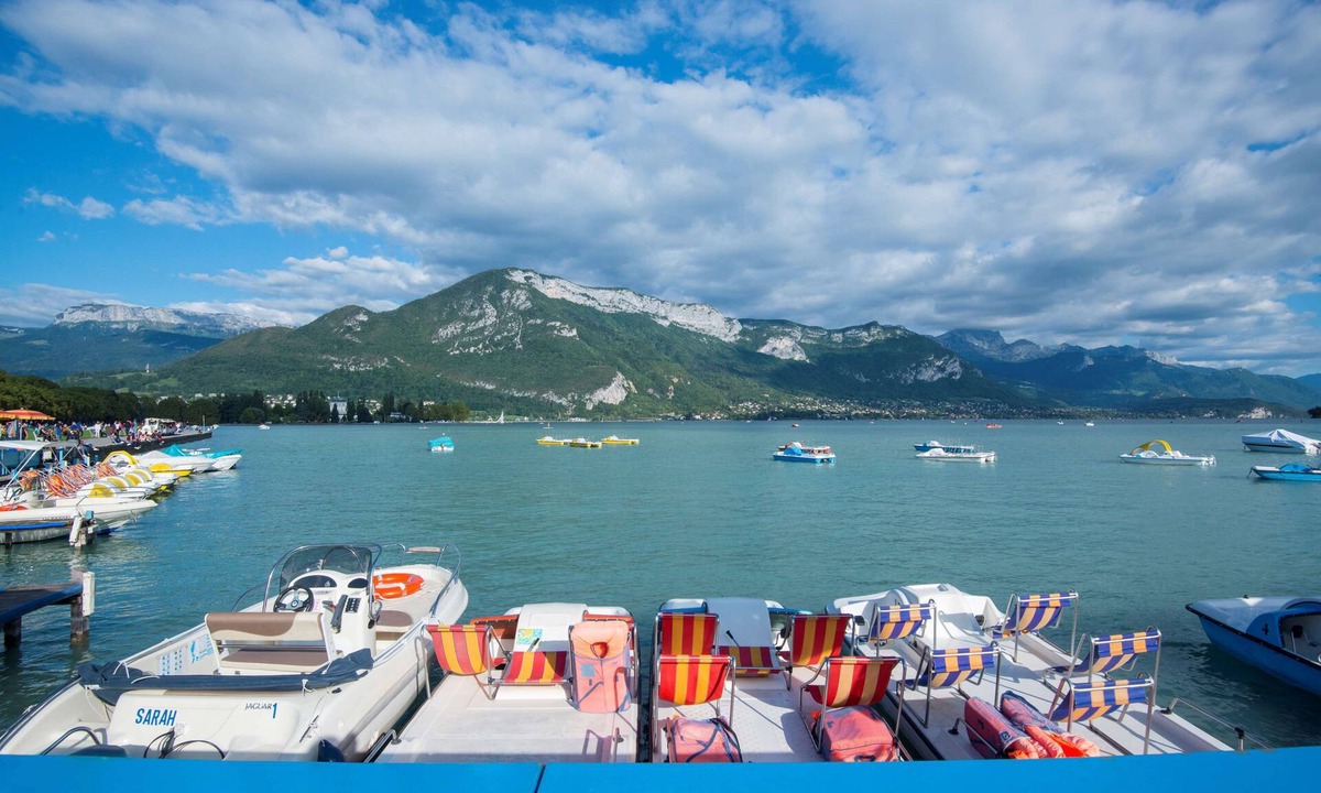 Annecy Old Town Hotel | Campanile Annecy Centre - Gare