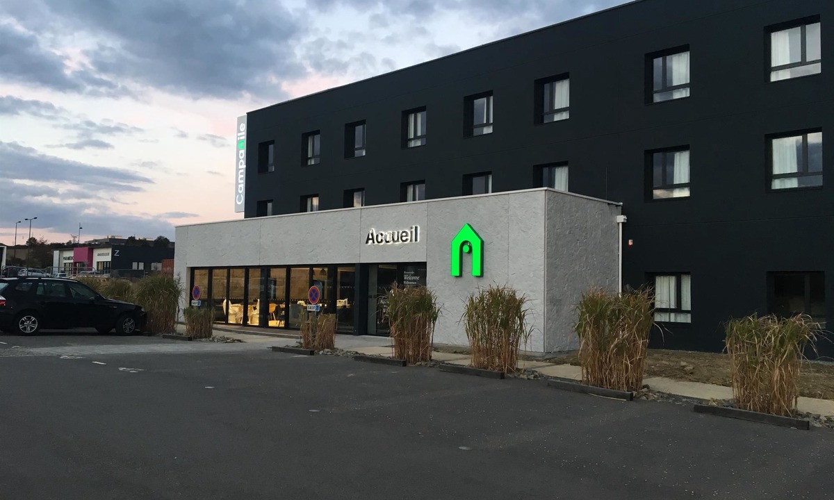 Change Hotel | Campanile Laval Nord