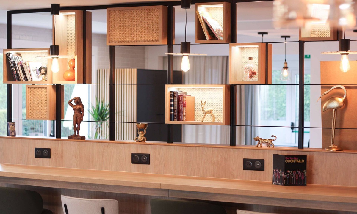 Vert-Saint-Denis Hotel | Campanile Melun Sénart - Vert Saint Denis