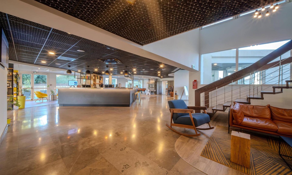 Tournezy Hotel | Campanile Montpellier Ouest