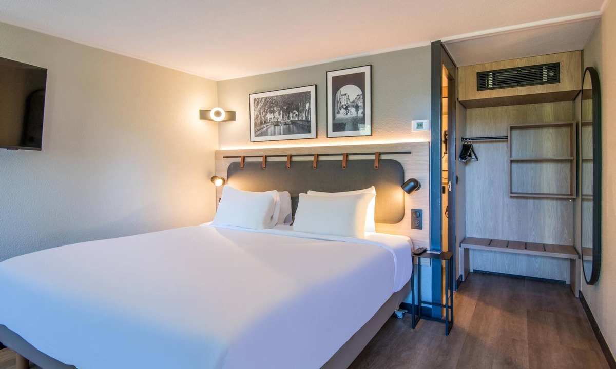 Lomme Hotel | Campanile NATURE - Lille Lomme