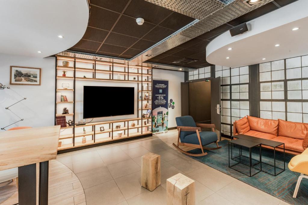 Chartres Hotel | Campanile PRIME - Chartres Centre Gare Cathédrale