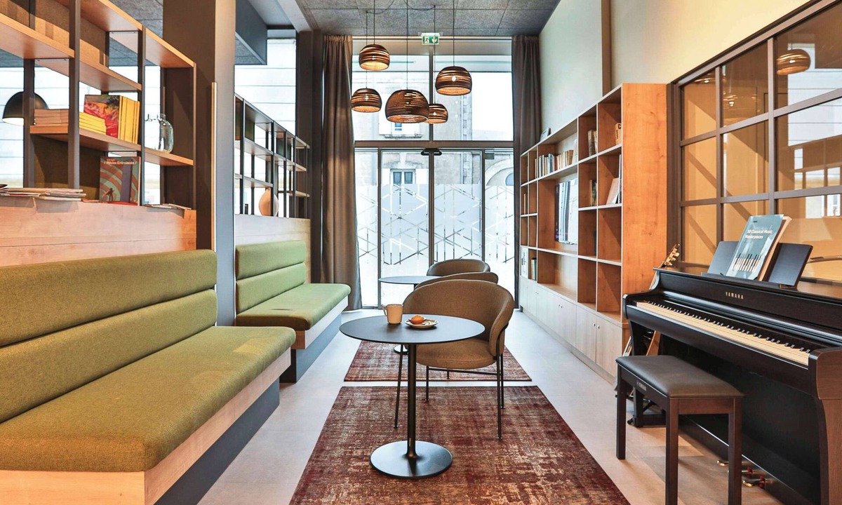 La Roche-sur-Yon Hotel | Campanile PRIME - La Roche Sur Yon Centre Gare