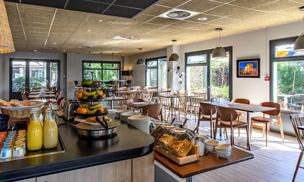Route d'Arles Hotel | Campanile PRIME - Nîmes Centre