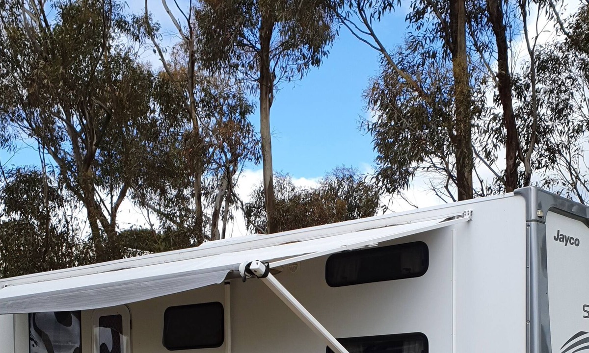 Mannanarie House | CAMPBELL Ranges view private RV