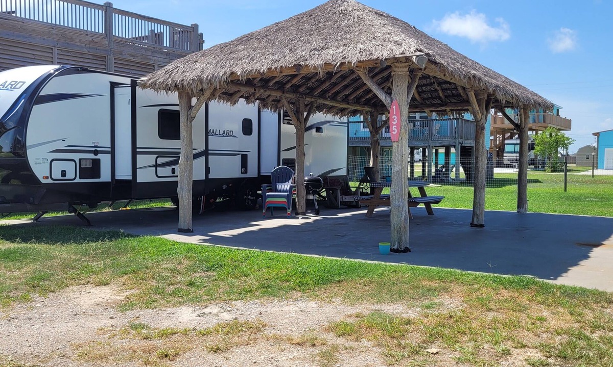 Crystal Beach House | Camper/RV at Crystal Beach!