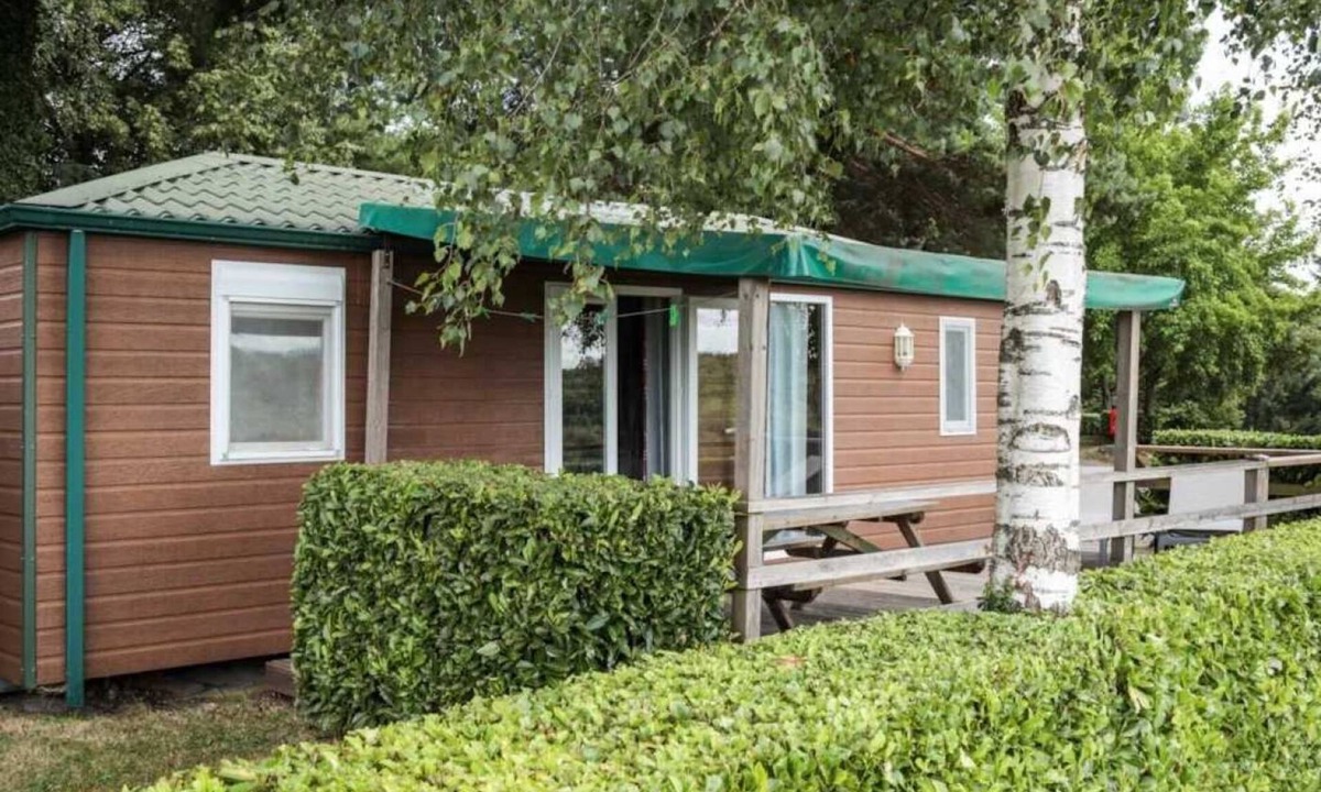 Plantades House | Camping 3 étoiles - ccaidff