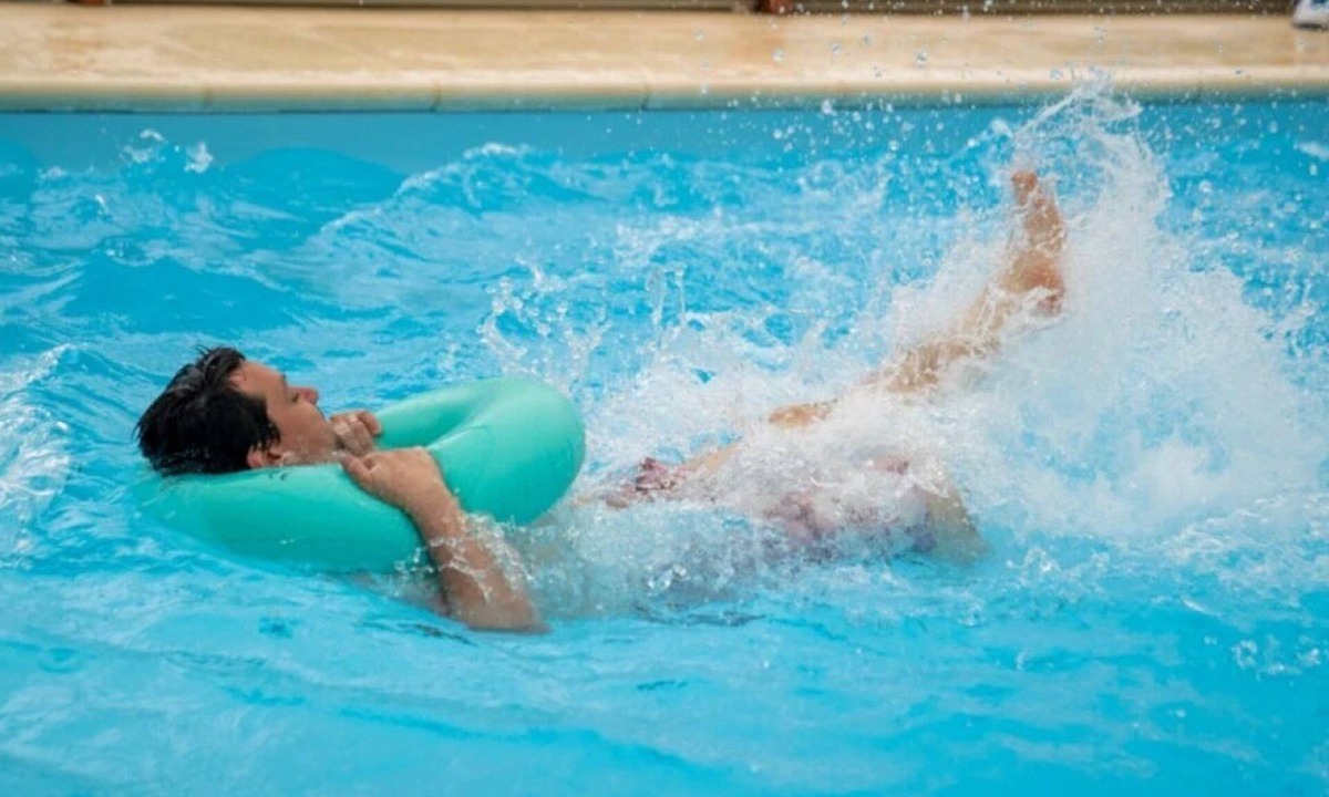 Chamberet House | Camping 3 étoiles - Piscine - eececd