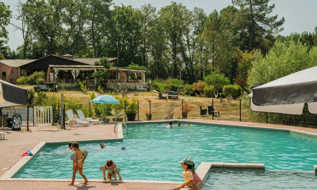 Douville House | Camping 3 étoiles - Piscine - ccafgff