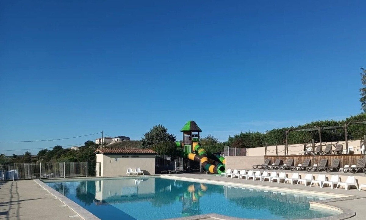 Lussas House | Camping 3 étoiles - Piscine - efahfd